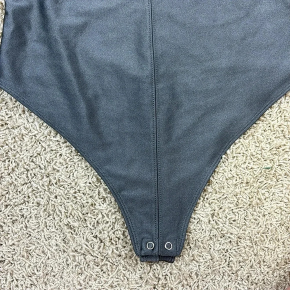 Good American compression high shine silver bodysuit sz 4 / XL - Picture 5 of 7